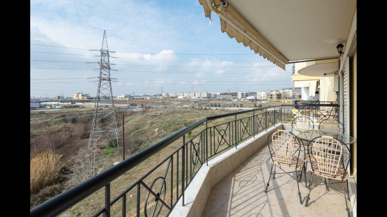 Third Floor Lux Apartment With Nice View เทสซาโลนิกิ ภายนอก รูปภาพ