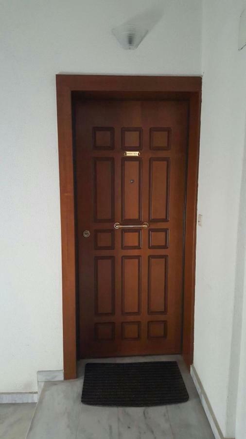 Third Floor Lux Apartment With Nice View เทสซาโลนิกิ ภายนอก รูปภาพ