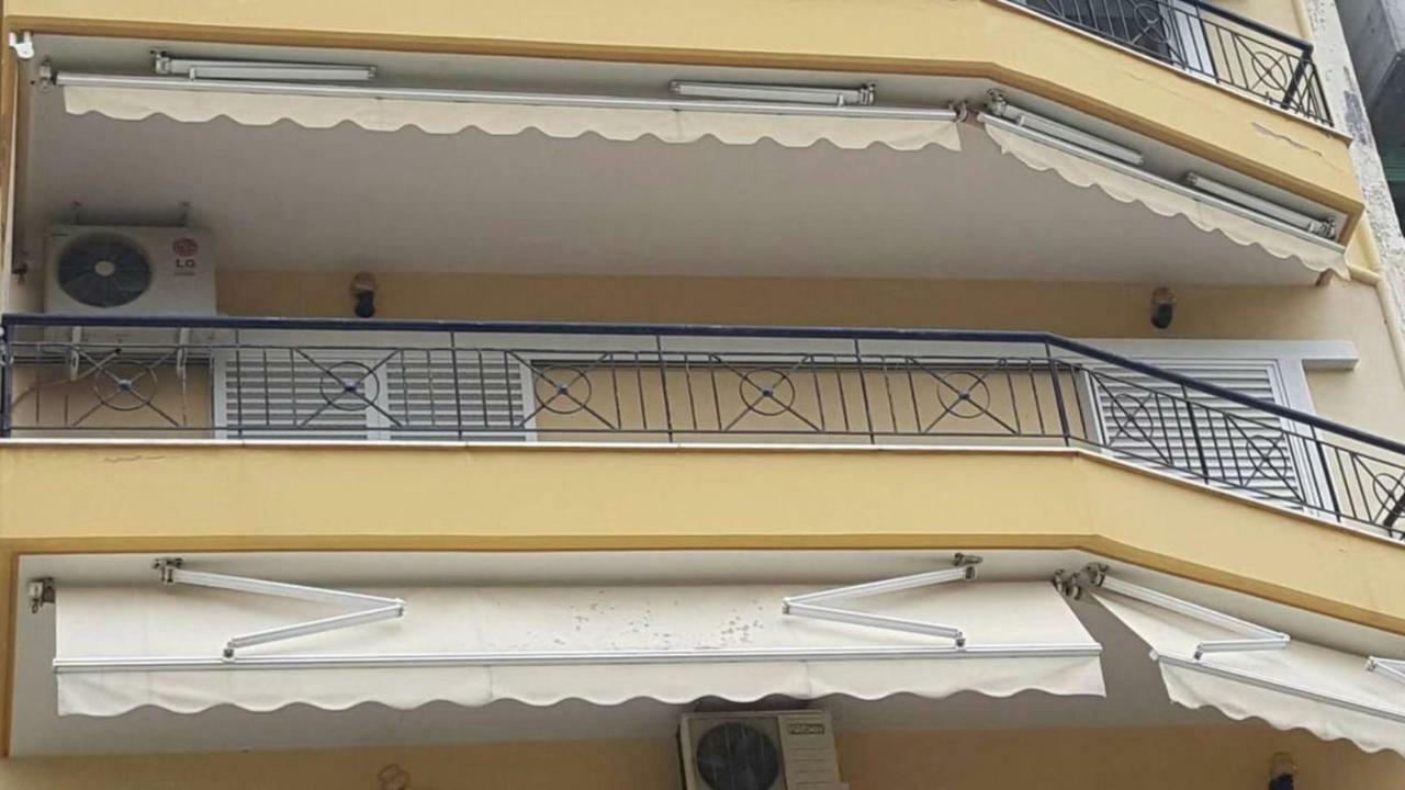 Third Floor Lux Apartment With Nice View เทสซาโลนิกิ ภายนอก รูปภาพ